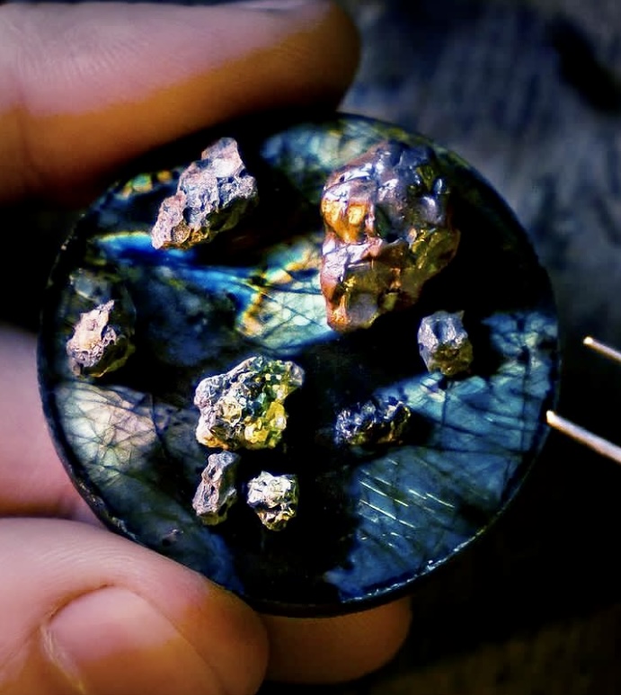 V.I.P. Champagne Preview: "QANNATI OBJET D'ART MIRAGES ON YOUR WRIST"